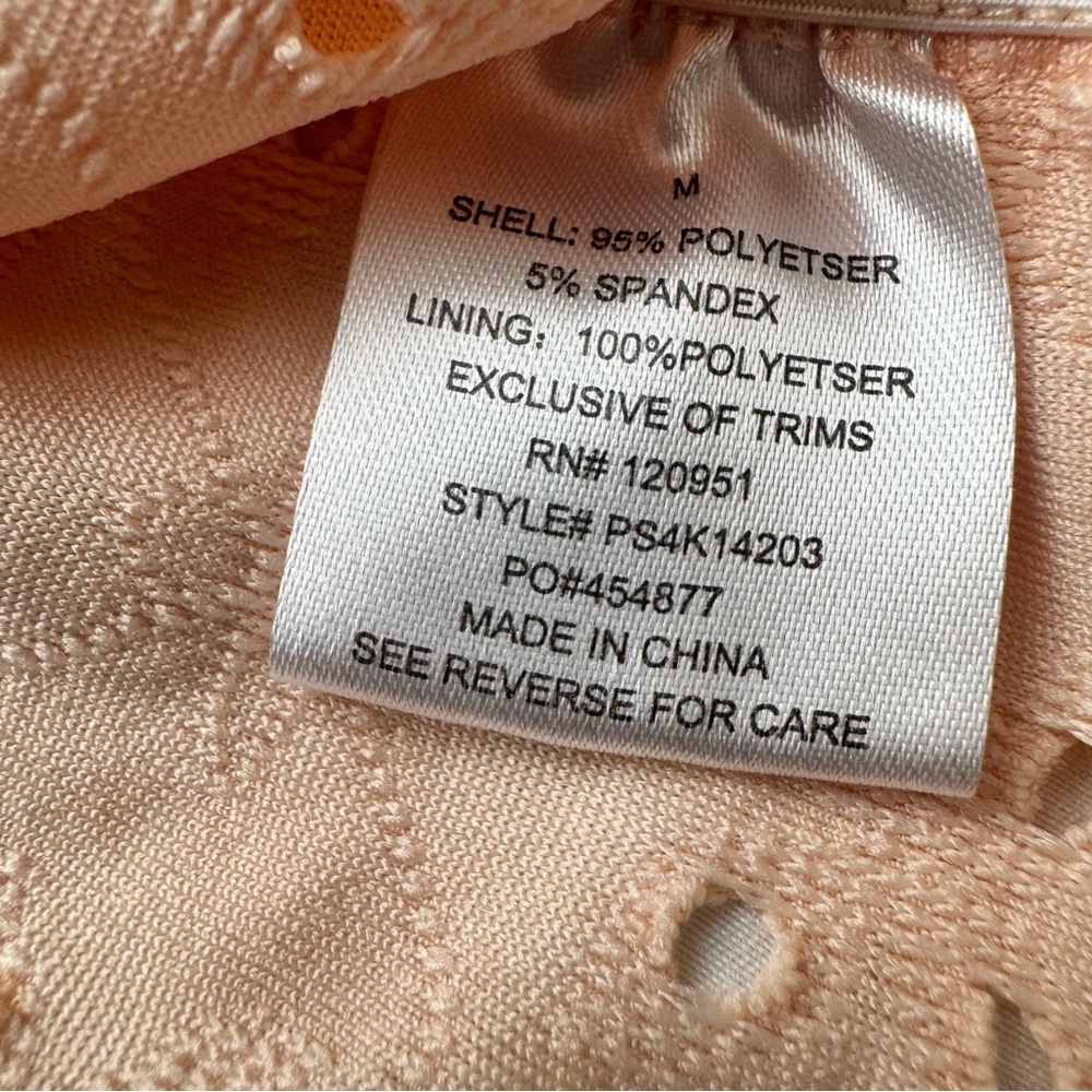 Pink Rose Peach Eyelet Puff Sleeve V-Neck Lace Trim Crop Top Size M - Picture 2 of 10
